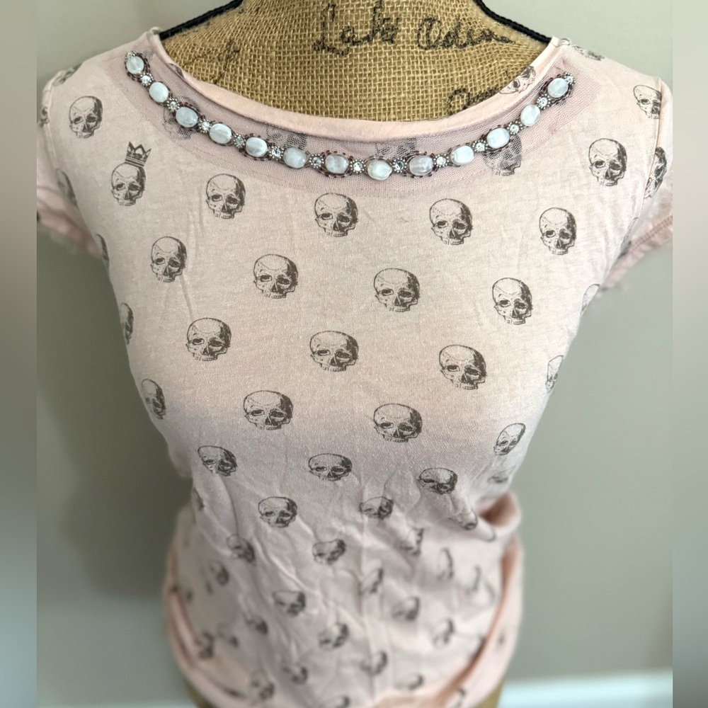 Princess Vera Wang Light Pink Skull Print Tee